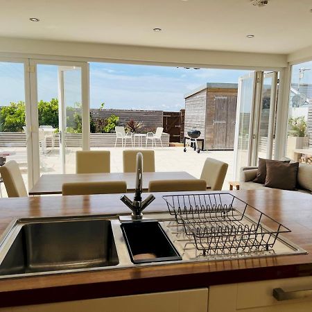 Pass The Keys Fabulous Beach Front Holiday Location Lydd Exteriör bild