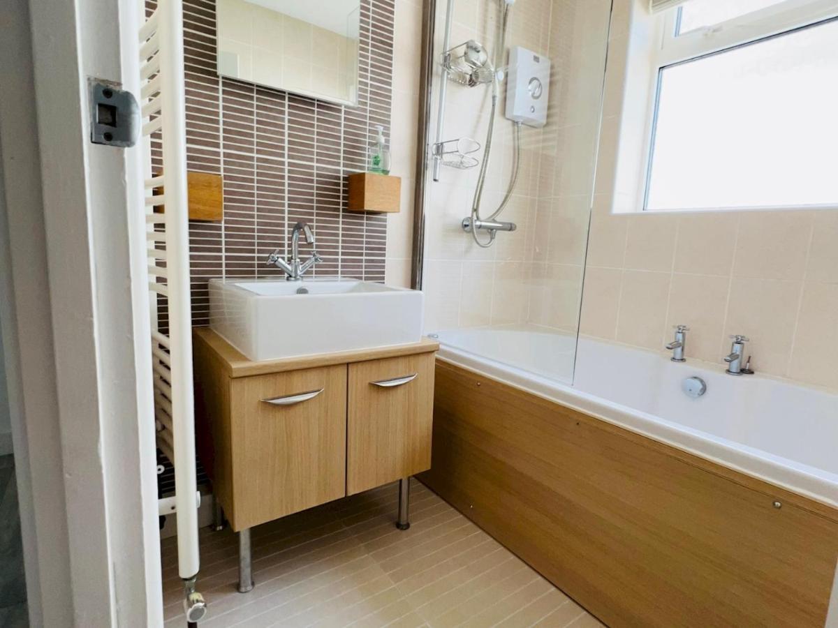 Pass The Keys Fabulous Beach Front Holiday Location Lydd Exteriör bild