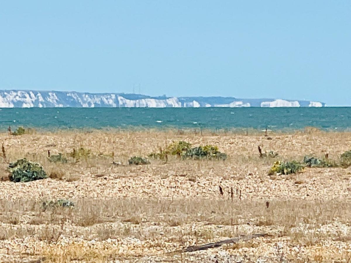 Pass The Keys Fabulous Beach Front Holiday Location Lydd Exteriör bild