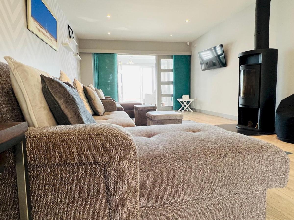 Pass The Keys Fabulous Beach Front Holiday Location Lydd Exteriör bild