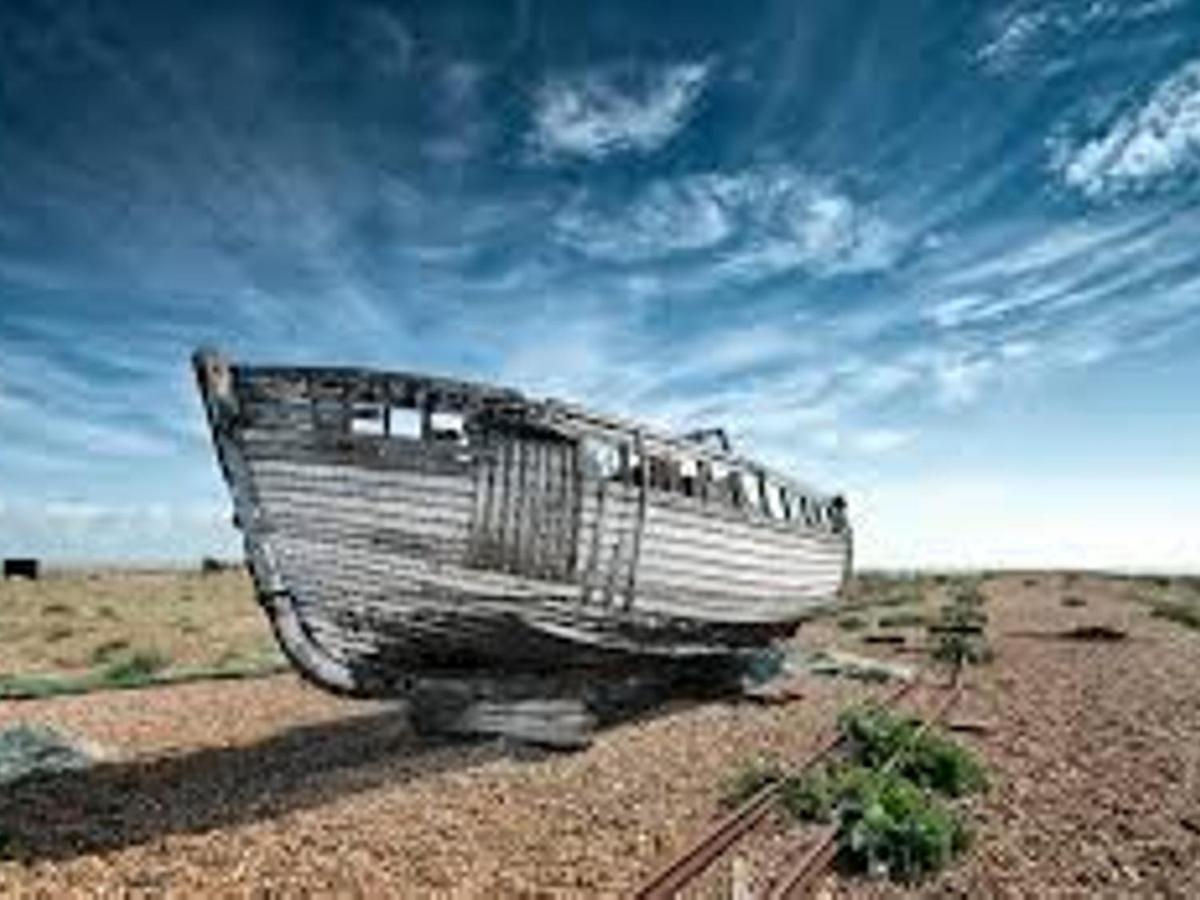 Pass The Keys Fabulous Beach Front Holiday Location Lydd Exteriör bild